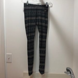 Nike patterned leggings